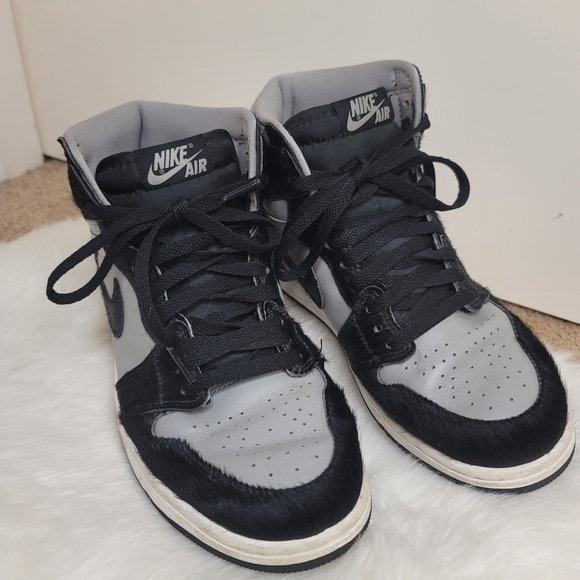 Nike Air Womans Sporty Black and Gray High-Top Sneakers Pony Hair - Picture 3 of 9